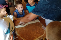 Fakanálbáb-és-hamuban-sült-pogácsa06