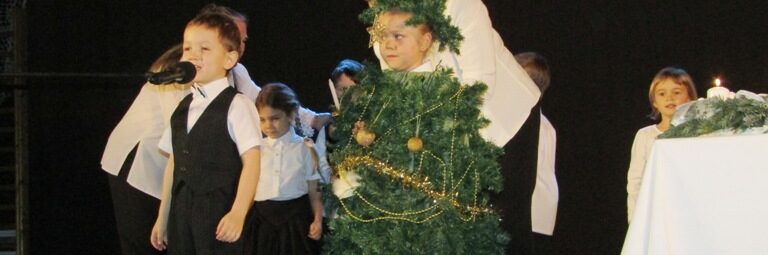 Karácsonyi_műsor-balatonkenese-2016-004