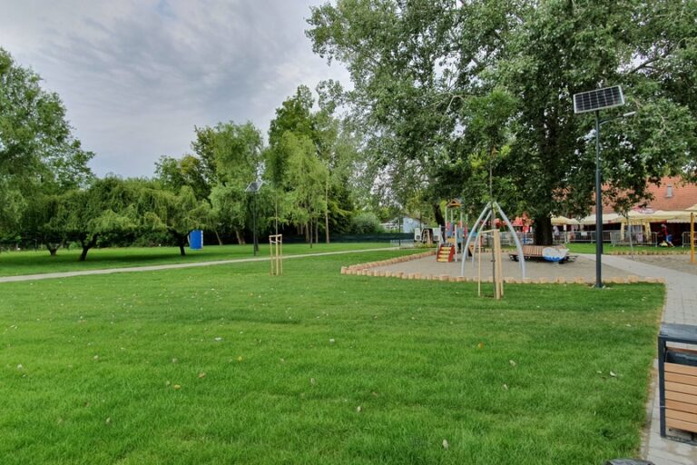 A strand 2019. július 20-án nyitja kapuit – 030