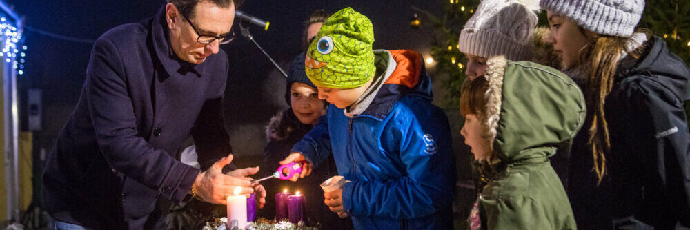 pm1220balatonkenesegyertyagyujtas6