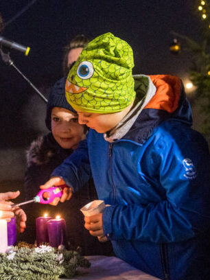 pm1220balatonkenesegyertyagyujtas6