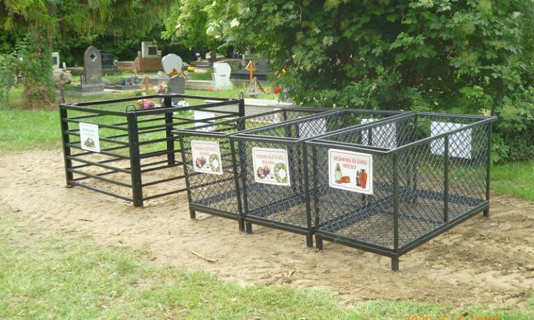 Új szelektív hulladékgyűjtők a katolikus temetőben